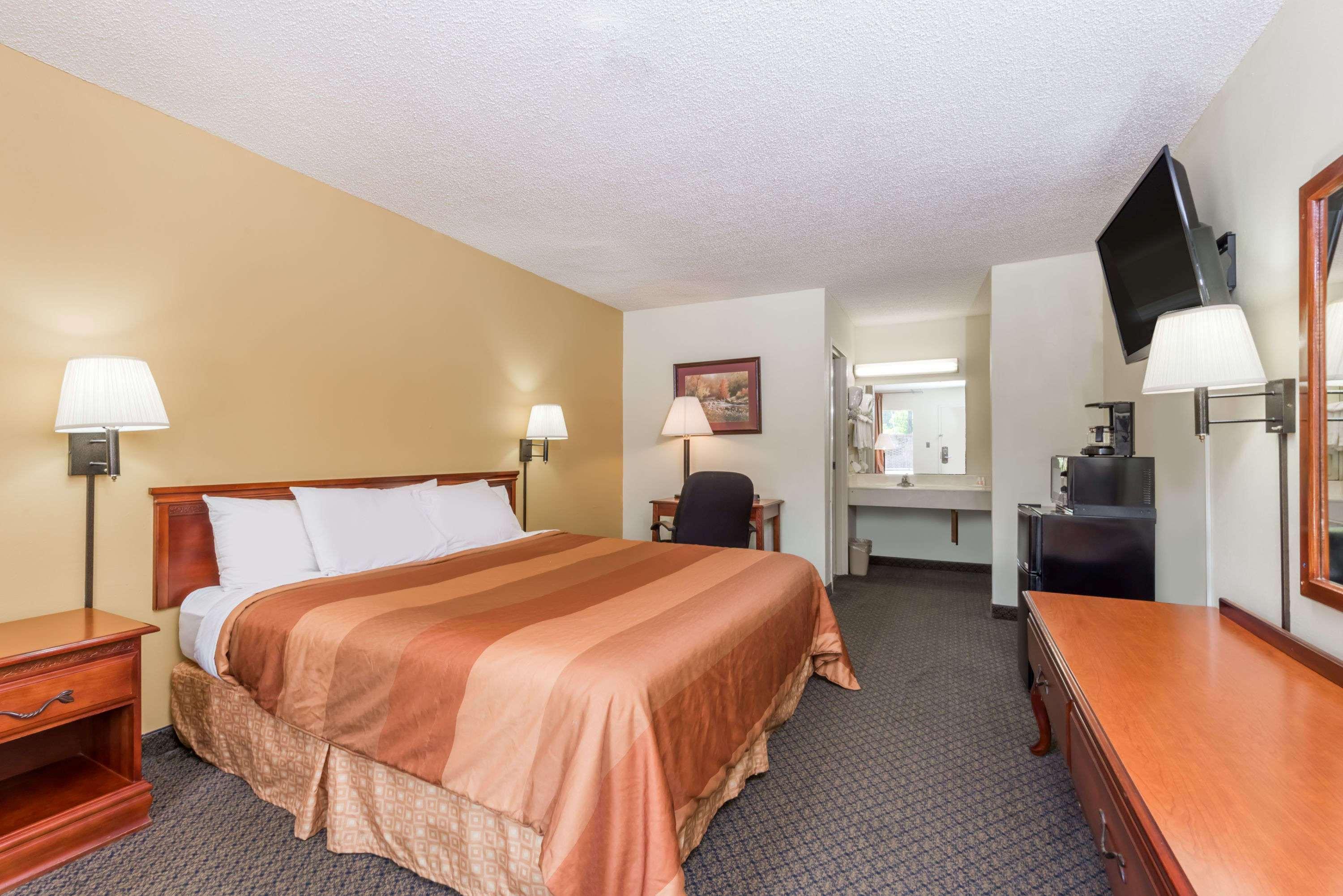 Days Inn By Wyndham Fort Payne Exterior foto