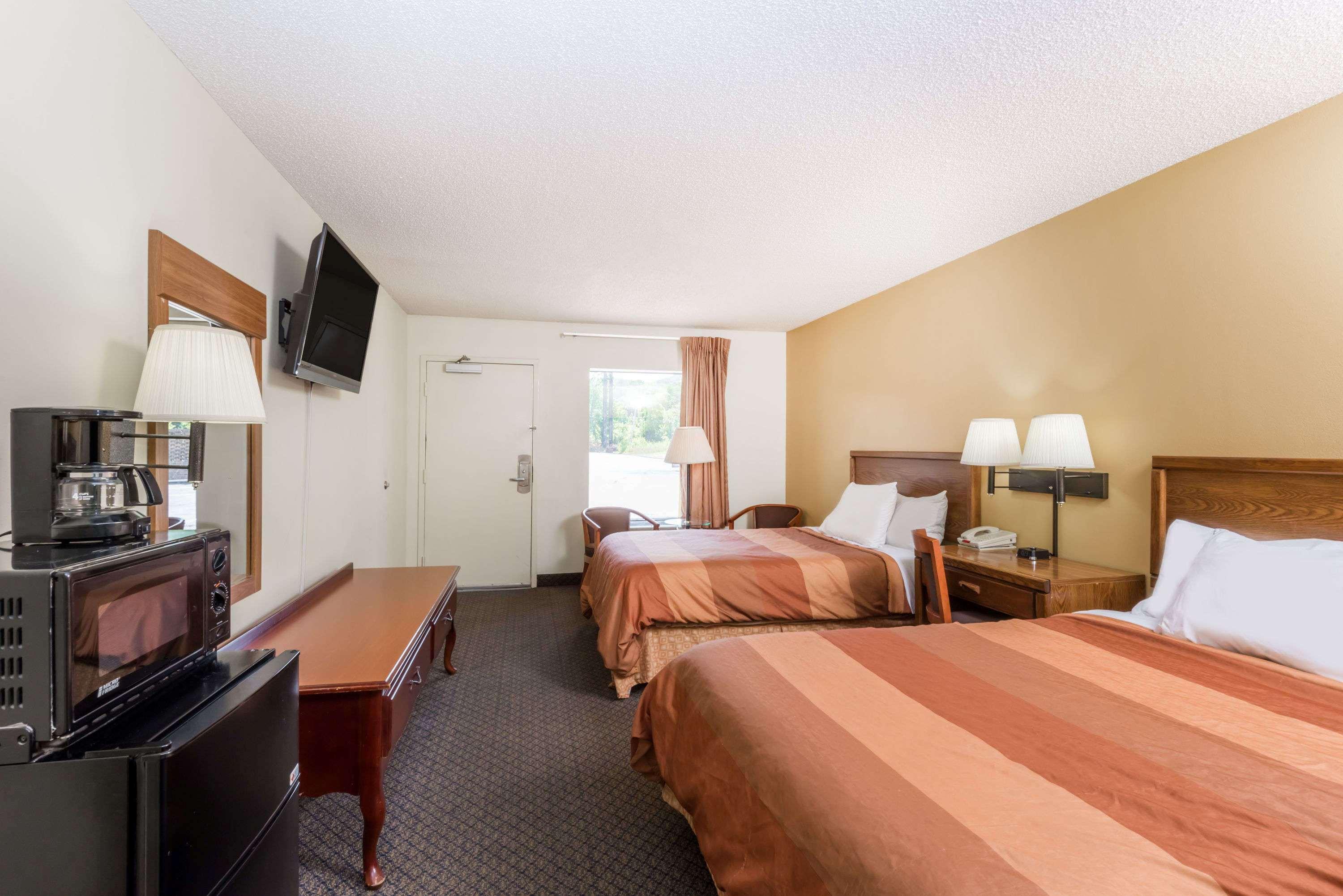 Days Inn By Wyndham Fort Payne Exterior foto